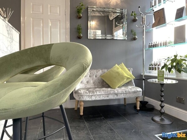 Boutique Hair and Beauty Salon in Kew Photo 3
