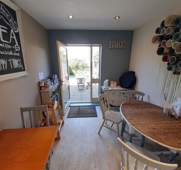 Cafe & Sandwich Bars For Sale in Brough Photo 3