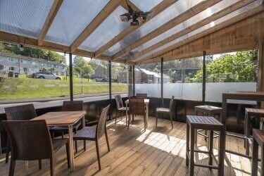 Freehold Public House & Restaurant & Hotel Located In Cwm-twrch Uchaf