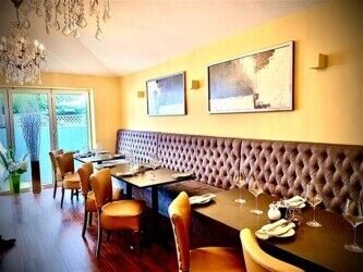RESTAURANT & BAR affluent village locality close RICKMANSWORTH Photo 3