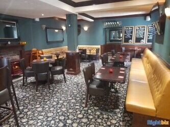 BRECON BEACONS NATIONAL PARK - RENOVATED PUBLIC HOUSE IN SOUGHT AFTER VILLAGE CLOSE TO BUSY CANAL WH