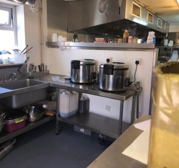 Leasehold Chinese Restaurant & Takeaway Located In Hayle Photo 3