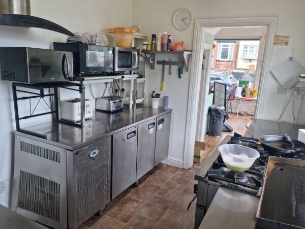 An exciting opportunity to acquire a unique tearoom and cafe in a popular area of Walsall Photo 3