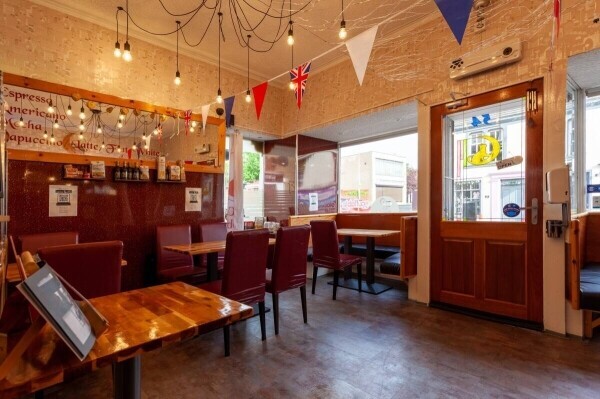 Freehold Cafe in Bathgate - Perfect for first time buyers, take away or investment Photo 3