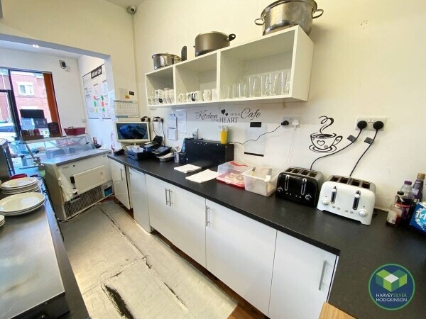 CAFE: BLACKLEY: Photo 3