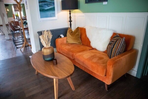 EAST SUSSEX - HIGH QUALITY PREMISES CLOSE TO TOURIST ATTRACTIONS Photo 3