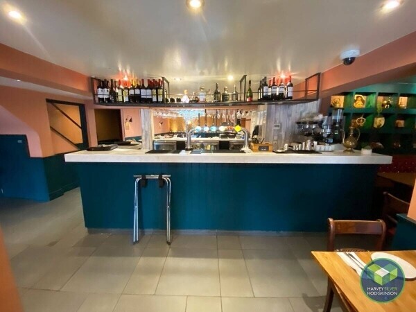 RESTAURANT: DIDSBURY: Photo 3
