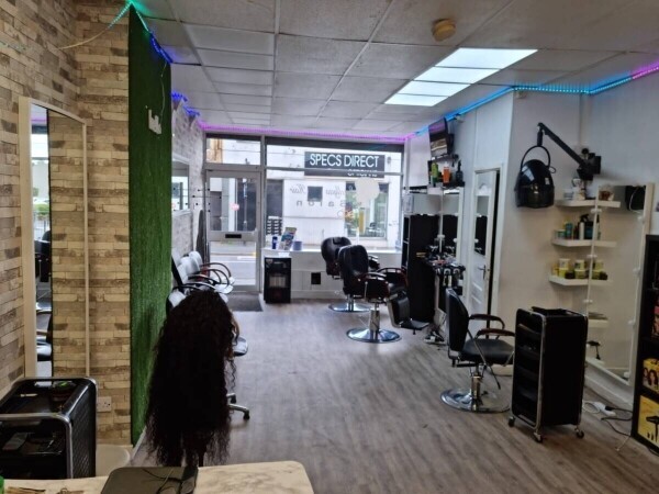 a well-established, unisex Hair salon based in a highly sought-after area of Smethwick Photo 3