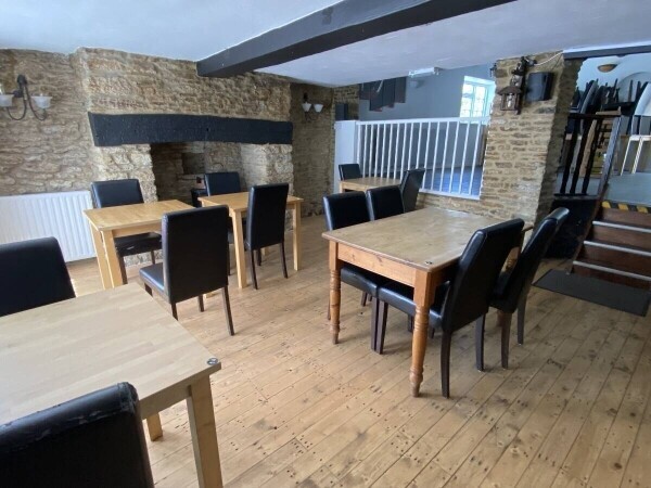 SOMERSET - FREE OF TIE VILLAGE PUB IN 2.37 ACRE PLOT Photo 3
