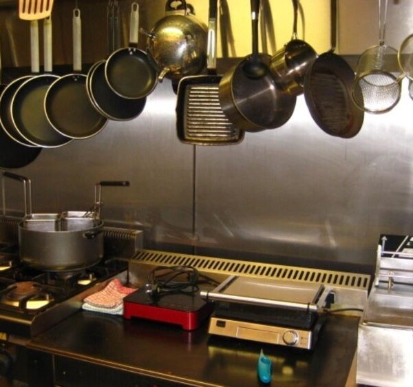 Leasehold Italian Restaurant Located In Falmouth Photo 3