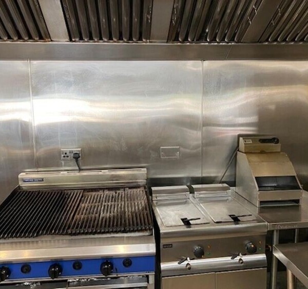 Leasehold Burger & Pizza Takeaway Located In Rednal Photo 3