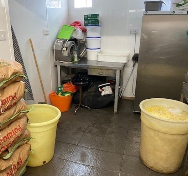 Leasehold Fish & Chip Restaurant & Takeaway Located In Bloxwich Photo 3