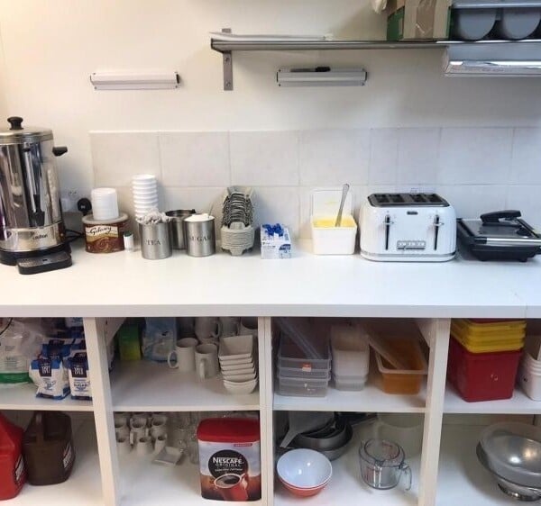 Leasehold Café & Takeaway Located In Bulkington Photo 3