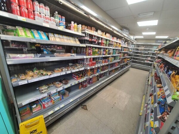 Convenience Store For Sale Huge potential Photo 3