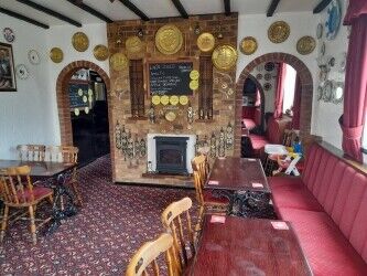 STAFFORDSHIRE – HIGHLY SUCCESSFUL PUB/CLUB OFFERING TRADITIONAL WET LED COMMUNITY STYLE TRADE. Photo 3