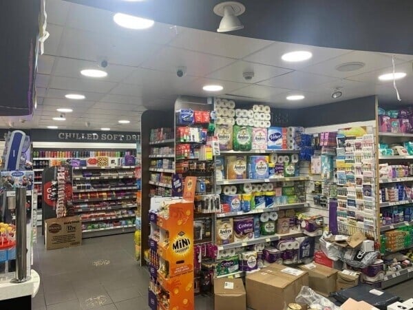 RESIDENTIAL VILLAGE SHOP IN GUILDFORD. HIGH PROFIT MARGIN, POTENTIAL TO INCRREASE! Photo 3