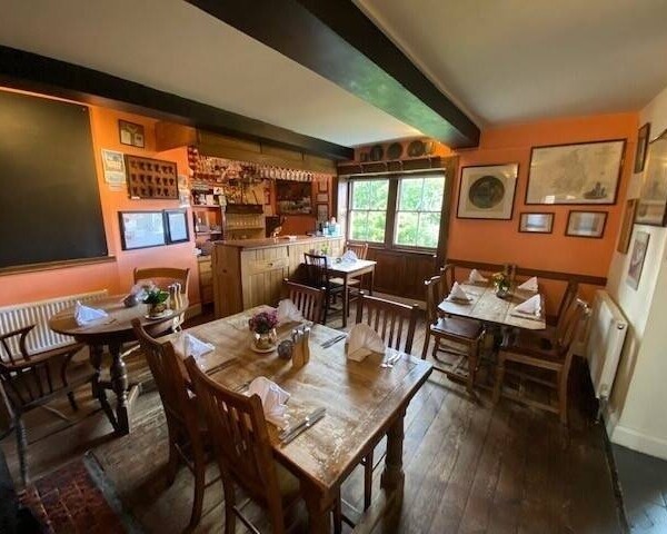 BISTRO/RESTAURANT IN PRIME CHESHIRE VILLAGE LOCATION. Photo 3