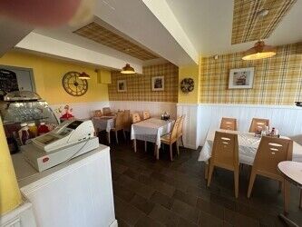 World Famous 30 Cover Class 3 Hot Food Cafe Ref 1732 Photo 3