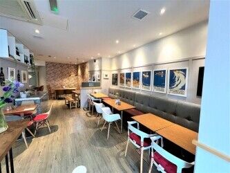 A Superb Licenced Cafe and Deli in a sought after coastal village. (ref 1505) Photo 3