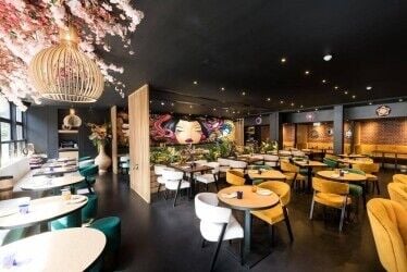 Stunning Restaurant for sale in the Heart of Chelsea's King's Rd Stunning Restaurant for sale in the Heart of Chelsea's King's Rd