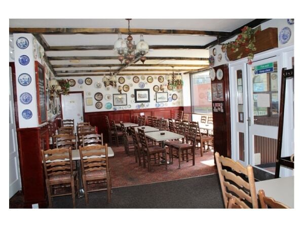 Extremely Well Established Cafe Business For Sale