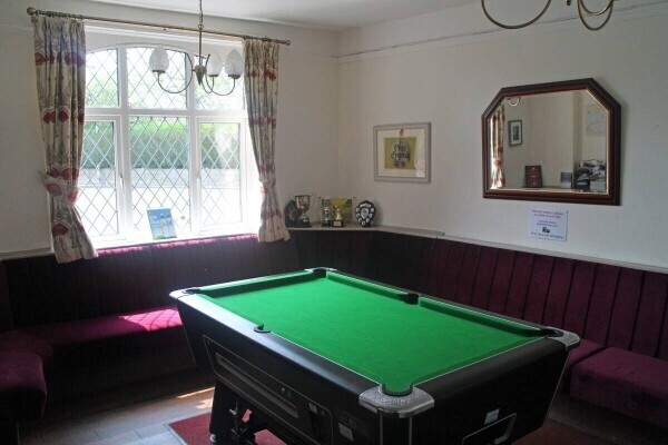 CHESHIRE - TRADITIONAL COMMUNITY PUB IN SEMI RURAL LOCATION PRICED FOR QUICK SALE Photo 3