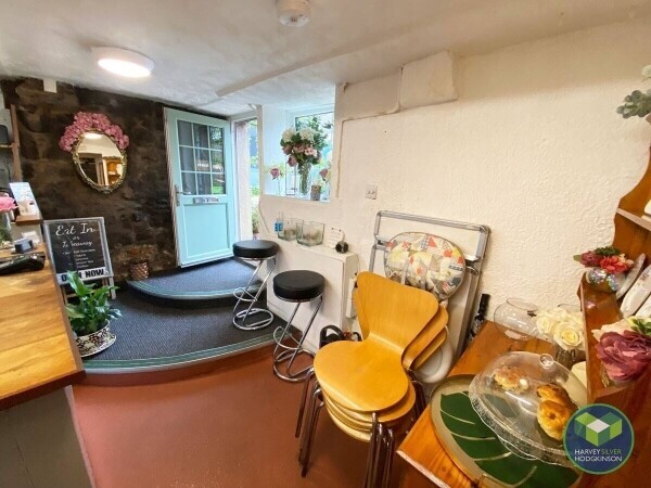 CAFE/BISTRO: BARNOLDSWICK: Photo 3
