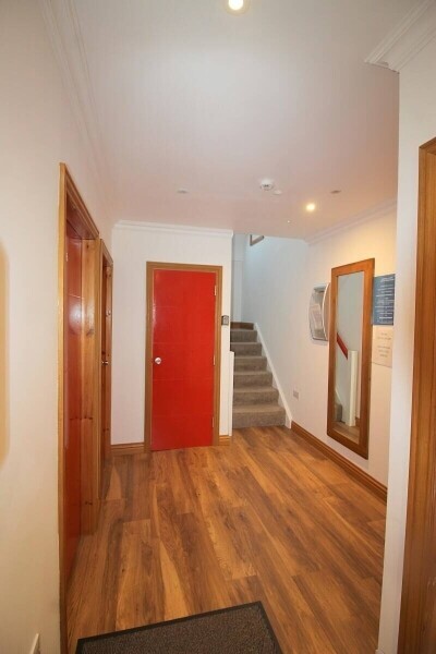 Highly Attractive 8-Bedroom Guest House and Self-Catering Unit Set in Stornoway Photo 3