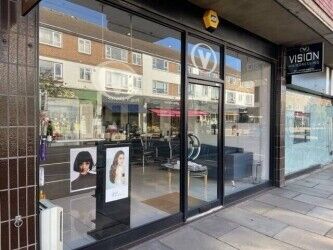 HIGH QUALITY, ESTABLISHED SALON GERRARDS CROSS BUCKINGHAMSHIRE Photo 3