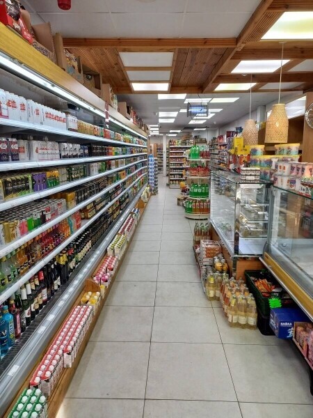 Leasehold off licence in Market Drayton Shropshire Photo 3