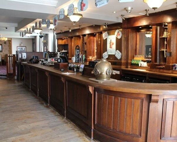 LORD NELSON HOTEL, MILFORD HAVEN, PEMBROKESHIRE : FOR SALE BY PUBLIC AUCTION (UNLESS PREV SOLD) Photo 3