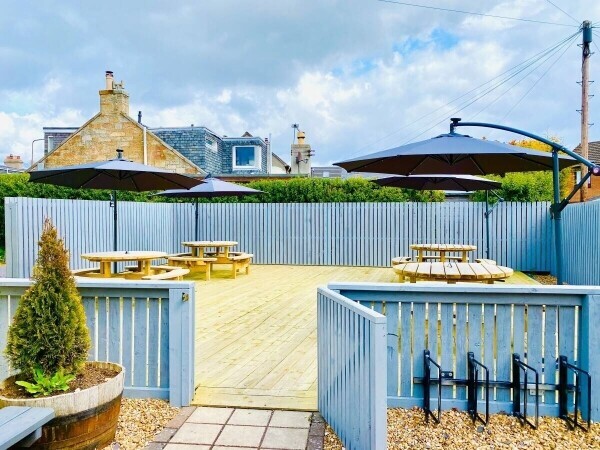 Popular Destination Restaurant and Bar nr. Queensferry Crossing and Sth Queensferry on A904 Photo 3