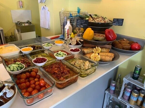 Day Time Licensed Café & Coffee Shop In Lyme Regis, Dorset Photo 3