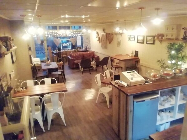 DELIGHTFUL DAYTIME COFFEE SHOP - RIPON - MUST BE SOLD! Photo 3