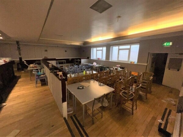 Public House/Restaurant Opportunity located in Irvine, North Ayrshire. (ref 1523) Photo 3