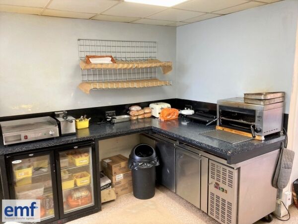 SANDWICH BAR Photo 3