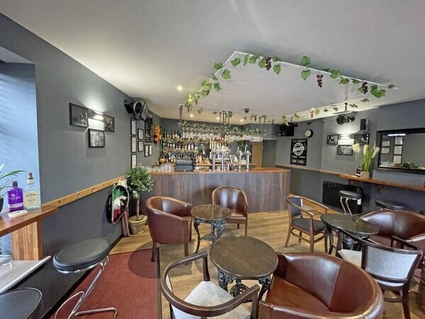 AMBLE - PROFITABLE MICRO PUB Photo 3