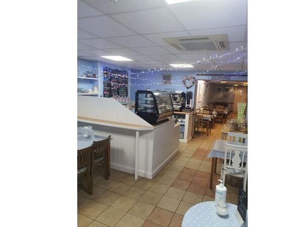 Highly Rated Coffee Shop & Bar for Sale. Photo 3