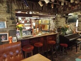 WEST WALES - WELL APPOINTED VILLAGE PUB & RESTAURANT Photo 3