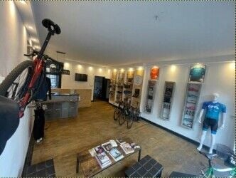 Leasehold bike shop in Fulham - putney bridge Leasehold bike shop in Fulham - putney bridge