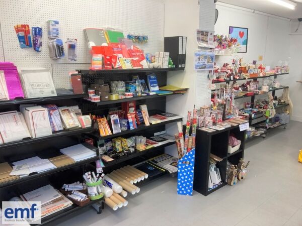 POST OFFICE, STATIONERY, CARDS, CAFÉ AND POTTERY PAINTING STUDIO Photo 3