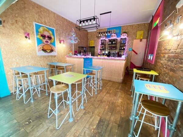 BAR / CAFE : ECCLES : Photo 2