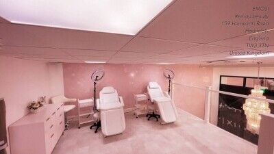 Beauty salon the best in London for sale Beauty salon the best in London for sale