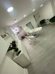 Beauty salon and Aesthetics clinic for sale in Finsbury Park Beauty salon and Aesthetics clinic for sale in Finsbury Park