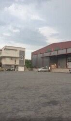 A wholesale complex with cold storage and an office building with offices