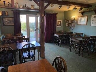 WILTSHIRE - MAIN ROAD COUNTRY FREE HOUSE Photo 3