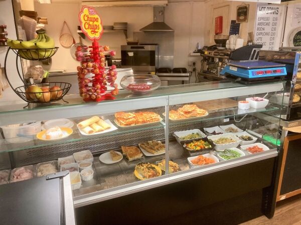 SANDWICH BAR/FOOD TO GO/CAFÉ/COFFEE SHOP Photo 3