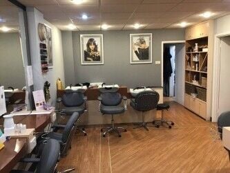 Well established Hair & Beauty Salon On Hants/Dorset border Well established Hair & Beauty Salon On Hants/Dorset border