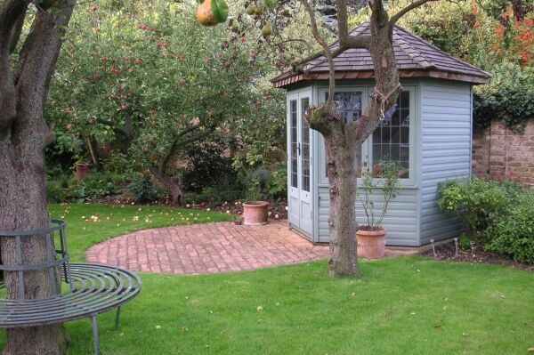 Garden Maintenance - West London Photo 3
