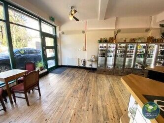 BAR/OFF LICENCE : MOSSLEY HILL : Photo 3